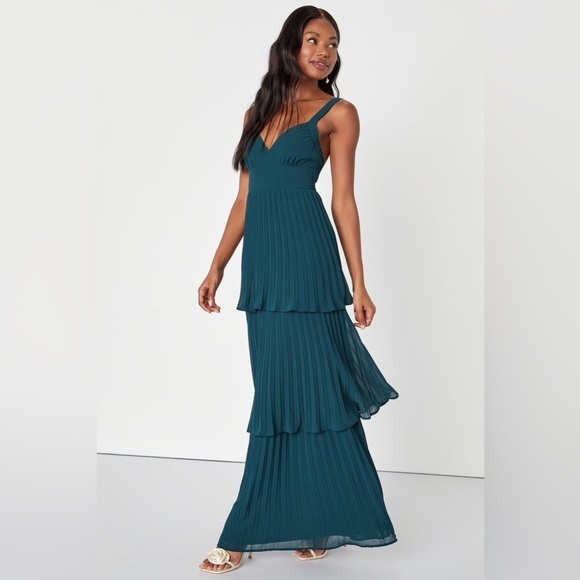 NEW Lulus Perfection Emerald Green Pleated Tiered Backless Maxi Dress Formal - Picture 4 of 9